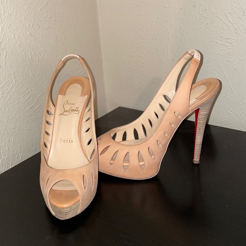 Christian Louboutin pink/nude heels